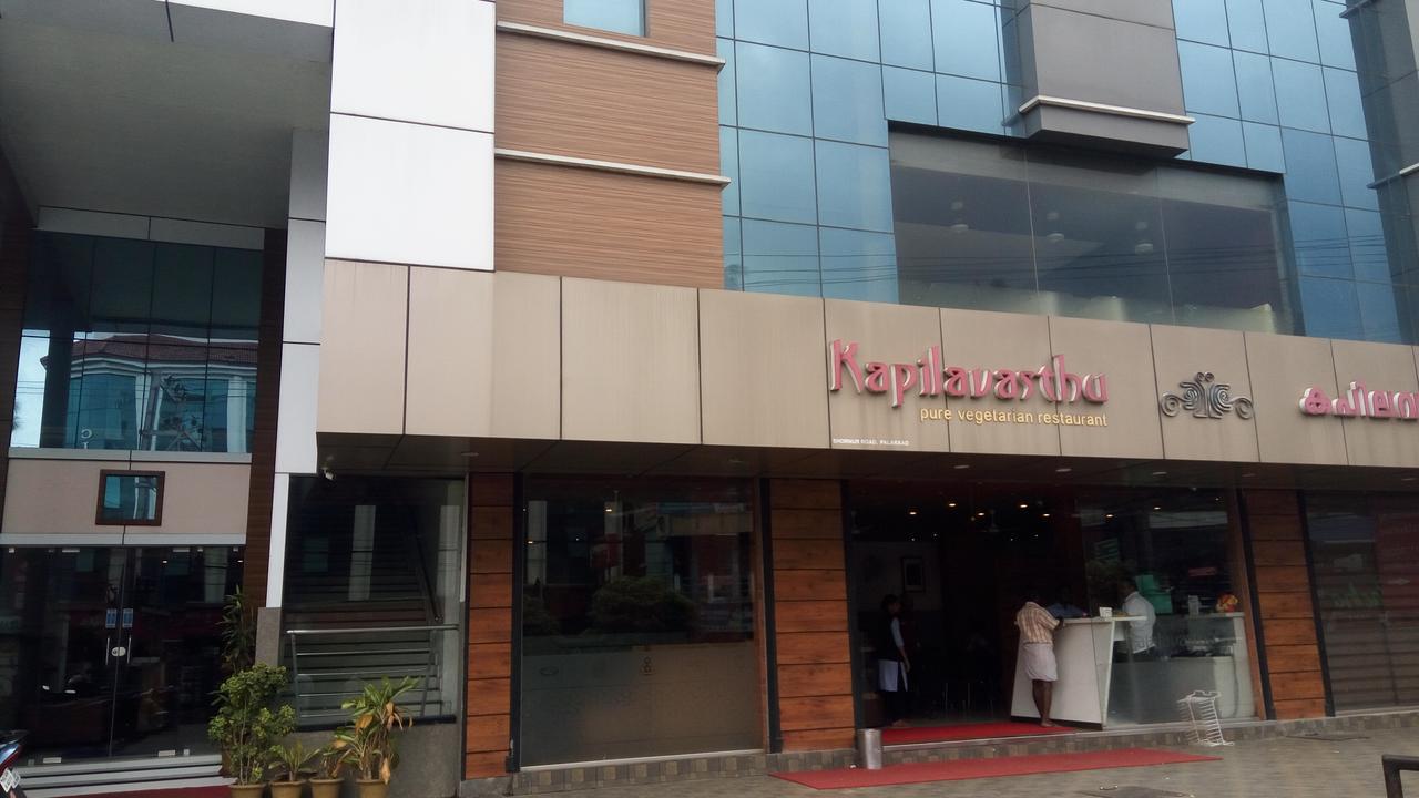 Hotel Kapilavasthu Палакад Екстериор снимка